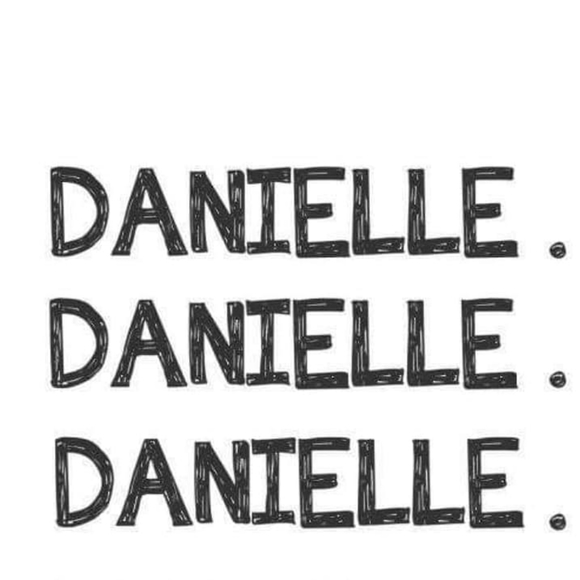 Meet your Posher, Danielle - Picture 5 of 6